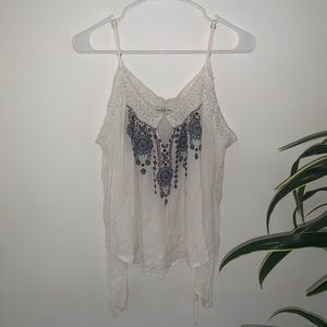 abercrombie & fitch embroidered cold shoulder top